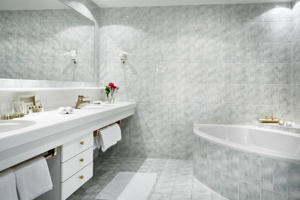 Hotel Hirlanda Zürs Eksteriør bilde